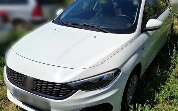 Ροδόπη: Σε αυτό το αυτοκίνητο έκρυβε 6 παράνομους μετανάστες διακινητής που συνελήφθη – ΦΩΤΟ