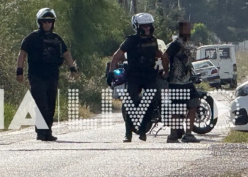 Μεθυσμένος ήταν ο Ρομά που απειλούσε με μαχαίρι 5 άτομα στον Πύργο Ηλείας – ΦΩΤΟ