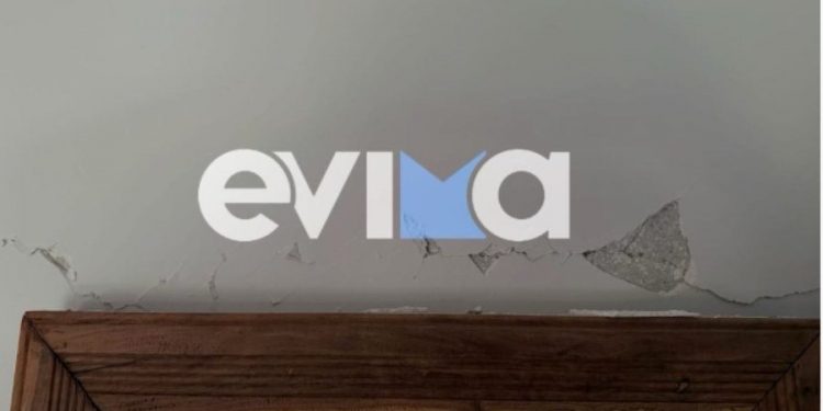 Εύβοια: Ρωγμές σε σπίτια, αυτοψίες μηχανικών – Καθησυχαστικοί οι επιστήμονες