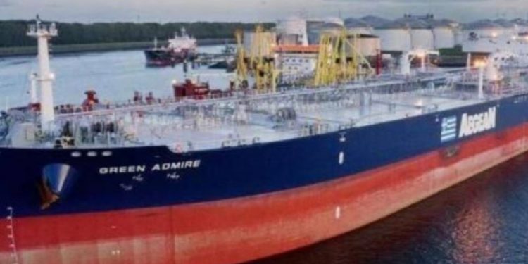 Η Ρωσία απελευθέρωσε ελληνόκτητο τάνκερ που είχε «συλλάβει» στη Βαλτική – ΦΩΤΟ
