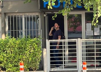 Στον εισαγγελέα ο τραγουδιστής Στάθης Αγγελόπουλος – Συνελήφθη για ενδοοικογενειακή βία – ΒΙΝΤΕΟ