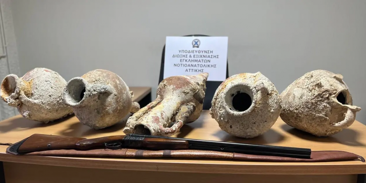 Άλιμος: Βρέθηκαν αμφορείς του 5ου π.Χ. αιώνα και της Βυζαντινής περιόδου – BINTEO – ΦΩΤΟ