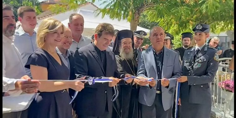O Χρυσοχοΐδης εγκαινίασε το Α.Τ Καλλινδοίων: «Πολύτιμα αγαθά η ασφάλεια, η σταθερότητα και τη ευημερία» – ΦΩΤΟ