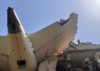 Ινδία: Ποια τα σενάρια για τα αίτια της αεροπορικής τραγωδίας – ΒΙΝΤΕΟ ΝΤΟΚΟΥΜΕΝΤΟ από τη στιγμή της πτώσης – ΦΩΤΟ