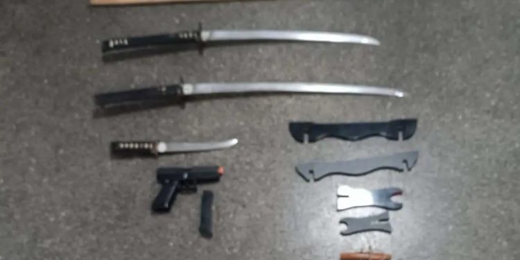 Πανικός στη Θεσσαλονίκη: Συνελήφθη Ισπανός που επιχείρησε να επιτεθεί με σπαθί σε θαμώνα ταβέρνας – BINTEO – ΦΩΤΟ