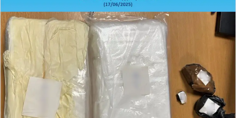 Τρεις συλλήψεις σε Θεσσαλονίκη και Πιερία για κατοχή και διακίνηση κοκαΐνης – ΦΩΤΟ