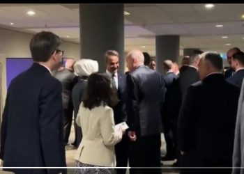 Σύνοδος Κορυφής του ΝΑΤΟ – «Η χώρα μας δεν ετεροπροσδιορίζεται» είπε ο Κ. Μητσοτάκης σε μία μίνι συνάντηση με τον Ερντογάν – ΒΙΝΤΕΟ – ΦΩΤΟ