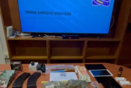 Νέα Μάκρη: Συνελήφθη 29χρονος διακινητής ναρκωτικών – ΒΙΝΤΕΟ – ΦΩΤΟ