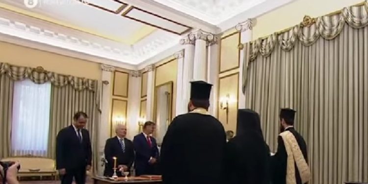 Ορκίστηκαν τα νέα μέλη της κυβέρνησης στη σκιά των παραιτήσεων λόγω του σκανδάλου στον ΟΠΕΚΕΠΕ – ΒΙΝΤΕΟ