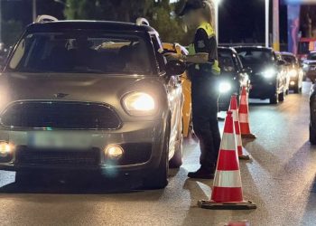 Τροχαία Αττικής: Ελέγχθηκαν 1.076 οδηγοί και βεβαιώθηκαν 266 παραβάσεις μέσα σε λίγες ώρες – ΒΙΝΤΕΟ – ΦΩΤΟ