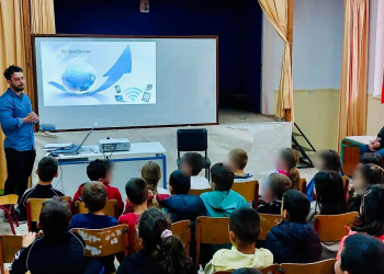 Αγρίνιο: Ενημερωτικές δράσεις σε σχολεία  για την ασφαλή πλοήγηση στο διαδίκτυο και την παραβατικότητα ανηλίκων – ΦΩΤΟ