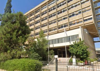 Περίεργες επιθέσεις στην ελληνική αμυντική βιομηχανία – Το παρασκήνιο