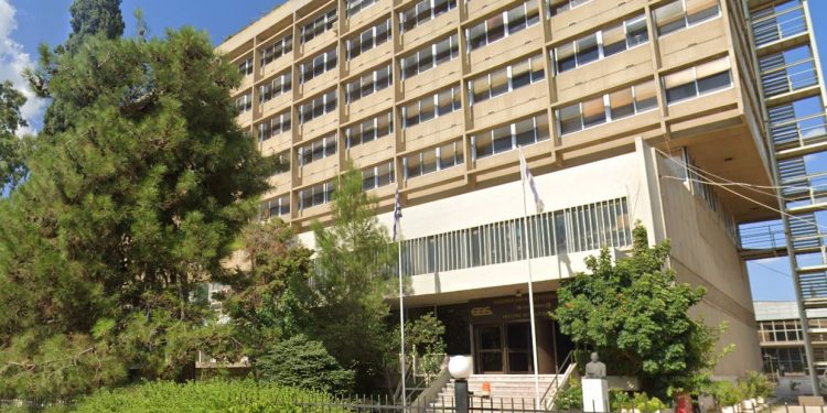 Περίεργες επιθέσεις στην ελληνική αμυντική βιομηχανία – Το παρασκήνιο