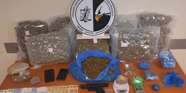 Ηράκλειο: Στη «φάκα» της ΕΛΑΣ 3 άνδρες που διακινούσαν κάνναβη και κοκαΐνη – ΒΙΝΤΕΟ – ΦΩΤΟ