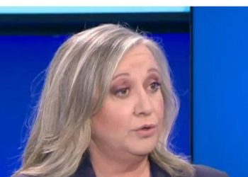 Πέθανε η καταξιωμένη δημοσιογράφος Ηρώ Καριοφύλλη – BINTEO