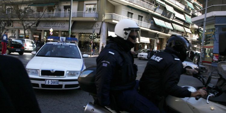 Λάρισα: Χολιγουντιανή καταδίωξη στην εθνική στο αντίθετο ρεύμα – ΦΩΤΟ