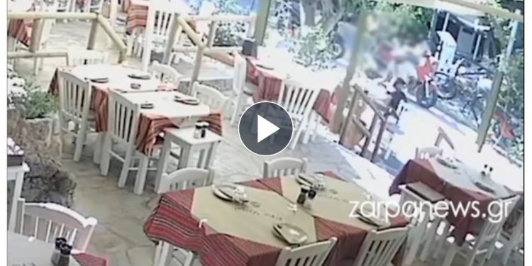 Χανιά: ΒΙΝΤΕΟ ΝΤΟΚΟΥΜΕΝΤΟ από τη στιγμή που επιτήδειοι κλέβουν τσάντα από καρέκλα σε μαγαζί και φεύγουν ανενόχλητοι – ΦΩΤΟ