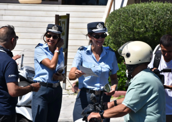 Ενημερωτική δράση για την οδική ασφάλεια στη Μυτιλήνη, με επίκεντρο τη χρήση προστατευτικού κράνους – ΦΩΤΟ