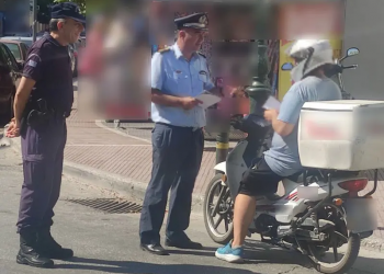 Ενημερωτική δράση στην Ελασσόνα, με επίκεντρο την χρήση προστατευτικού κράνους – ΦΩΤΟ