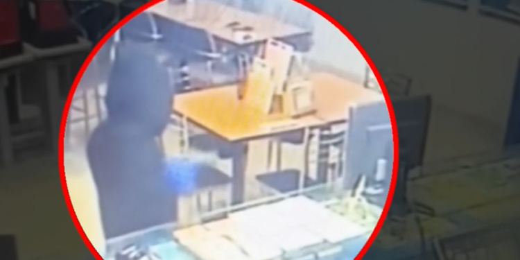 Ένοπλη ληστεία σε πρακτορείο ΟΠΑΠ στο Περιστέρι – ΦΩΤΟ ΝΤΟΚΟΥΜΕΝΤΟ