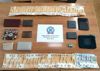 Εξαρθρώθηκε η σπείρα γυναικών που έκλεβε κάρτες και «σήκωνε» τους λογαριασμούς – ΦΩΤΟ