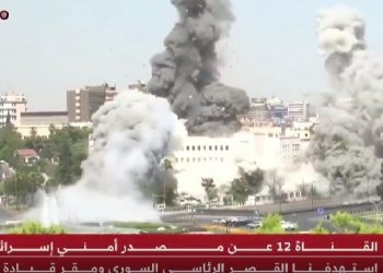 Το Ισραήλ έπληξε «στρατιωτικό στόχο» κοντά στο προεδρικό μέγαρο της Δαμασκού – ΒΙΝΤΕΟ