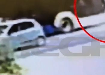 Βούλα: ΒΙΝΤΕΟ ΝΤΟΚΟΥΜΕΝΤΟ από τη στιγμή της σφοδρής σύγκρουσης λεωφορείων – ΦΩΤΟ