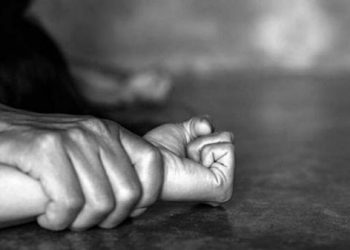 Υπόθεση ομαδικού βιασμού 14χρονης: 8 ώρες μέσα στο διαμέρισμα «κολαστήριο» – ΒΙΝΤΕΟ