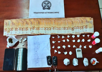 Σαντορίνη: Δύο συλλήψεις για διακίνηση ναρκωτικών – ΦΩΤΟ