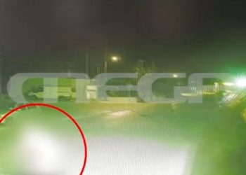 ΒΙΝΤΕΟ ΝΤΟΚΟΥΜΕΝΤΟ: Η στιγμή που ο αστυνομικός παρασύρει και σκοτώνει τον πεζό στην Αρτέμιδα