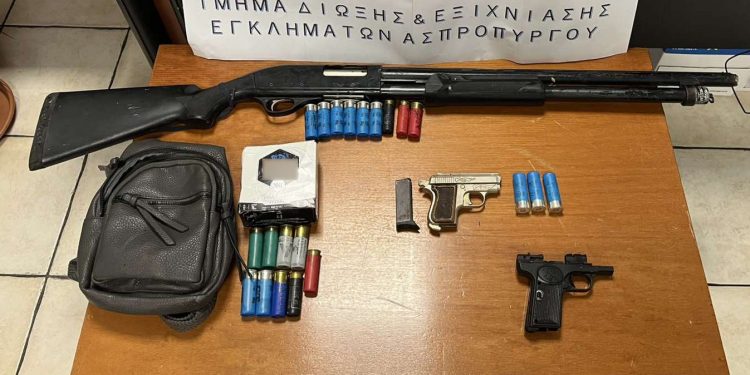 Ασπρόπυργος: Οι 2 συλληφθέντες της γνωστής οικογενείας Ρομά είχαν σε κρύπτες όπλα και φυσίγγια – ΒΙΝΤΕΟ – ΦΩΤΟ