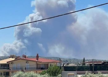 Κόλαση φωτιάς στην Αχαΐα: Νέα μηνύματα από το «112» για την περιοχή του Ερυμάνθου – ΒΙΝΤΕΟ – ΦΩΤΟ