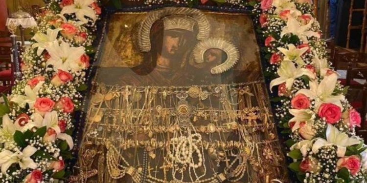 Δεν είχαν τον Θεό τους… Έκλεψαν 20 τάματα από μοναστήρι – Χειροπέδες σε έναν άνδρα και μία γυναίκα