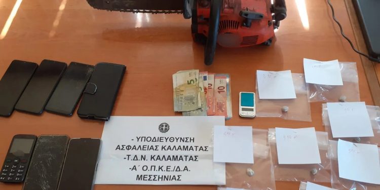 Στοχευμένες επιχειρήσεις της ΕΛΑΣ σε Αργολίδα, Αρκαδία και Μεσσηνία – Πού κατασχέθηκε αλυσοπρίονο – ΦΩΤΟ