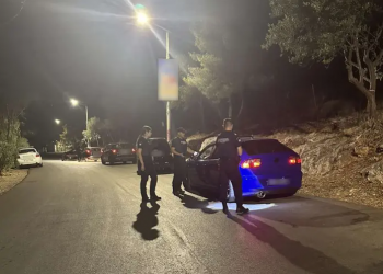 Ευρεία αστυνομική επιχείρηση τροχονομικών ελέγχων σε Ίλιο και Πετρούπολη – ΒΙΝΤΕΟ- ΦΩΤΟ