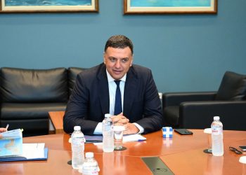 Γιατί ο Βασίλης Κικίλιας είπε «ευχαριστώ» στην ΕΛΑΣ για την υπόθεση του τρίχρονου κοριτσιού στο Φλοίσβο;