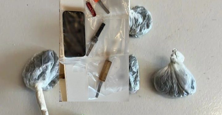 Έφοδος της ΕΛΑΣ στις φυλακές Κορυδαλλού – Βρέθηκαν μαχαίρια, σουγιάς και ναρκωτικά – 4 συλλήψεις – ΦΩΤΟ