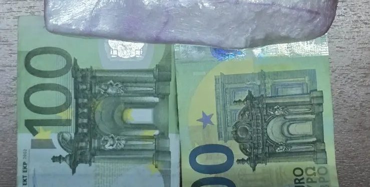 Συνελήφθη άνθρωπος του «Σαμπρέλα» για κατοχή ναρκωτικών – Τι είπε όταν τον έπιασαν – ΦΩΤΟ