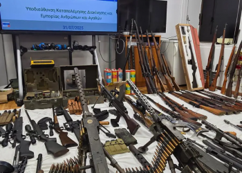 Κιάτο: Ολόκληρο οπλοστάσιο σε σπίτι απόστρατου της Πολεμικής Αεροπορίας – ΒΙΝΤΕΟ – ΦΩΤΟ