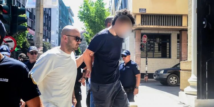 Πάτρα: Απολογείται ο 25χρονος για τη φωτιά στο Γηροκομείο – Τι θα ισχυριστεί – ΒΙΝΤΕΟ – ΦΩΤΟ