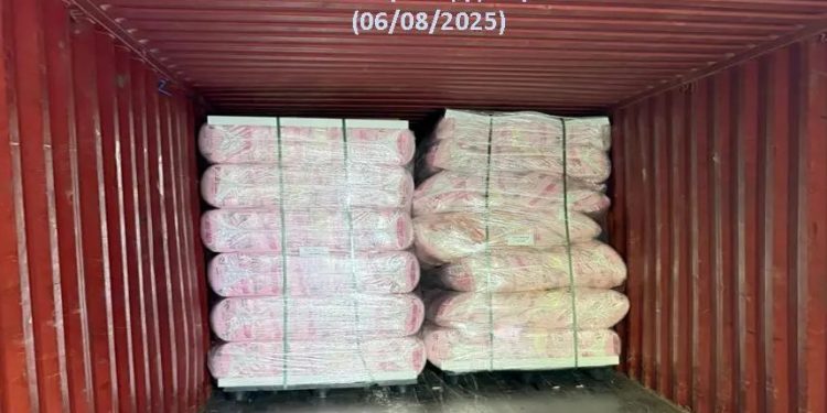 Λιμάνι Πειραιά: Κατασχέθηκε πάνω από μισός τόνος κάνναβης – 3 συλλήψεις στη Βουλγαρία – ΒΙΝΤΕΟ – ΦΩΤΟ