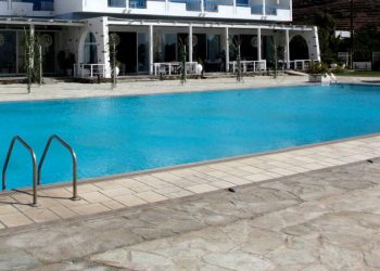 Κέρκυρα: Στον ανακριτή γονείς και παππούς της 4χρονης που πνίγηκε σε πισίνα στους Παξούς