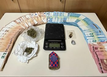 Ρέθυμνο: Συνελήφθη 25χρονος με «βράχο» κάνναβης και 22.615 ευρώ – ΦΩΤΟ