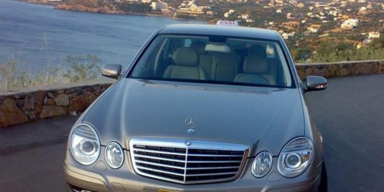 Ηράκλειο: Ταξιτζής επιχείρησε να ασελγήσει σε 30χρονη επιβάτιδα – Αναζητείται από την ΕΛΑΣ – ΒΙΝΤΕΟ