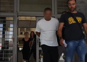 Κακουργηματική δίωξη στον 37χρονο και την 24χρονη για τον βιασμό της 10χρονη κόρη της – ΒΙΝΤΕΟ