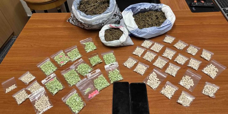 Ηράκλειο: Συνελήφθησαν 38χρονος και 31χρονος με 3.733 ναρκωτικά χάπια – ΦΩΤΟ