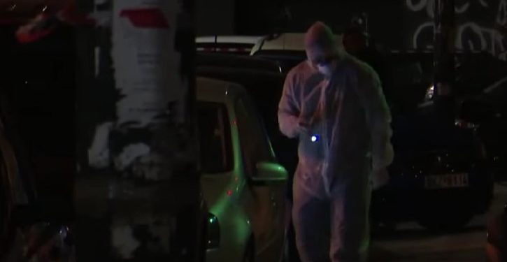 Άγιος Παντελεήμονας: Μήνυμα με… χειροβομβίδα σε ιδιοκτήτη καφετέριας με ναργιλέδες – 2 τραυματίες – ΒΙΝΤΕΟ