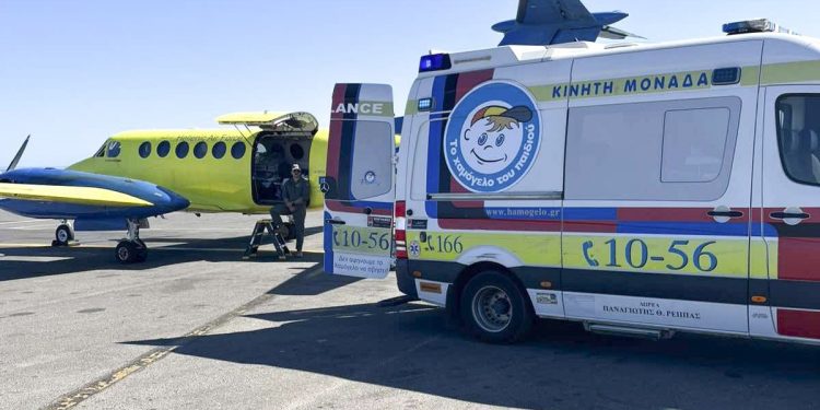 «Αερογέφυρα» ζωής για νεογνό στο Ηράκλειο – ΦΩΤΟ