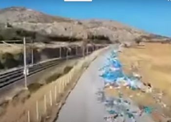 Ασπρόπυργος: Δυο συλλήψεις για απόρριψη αποβλήτων στον δρόμο – ΒΙΝΤΕΟ