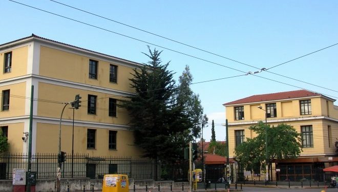 Μπασκετμπολίστας της ΑΕΚ στην Ευελπίδων – Τι αρνήθηκε σε αστυνομικούς – ΦΩΤΟ